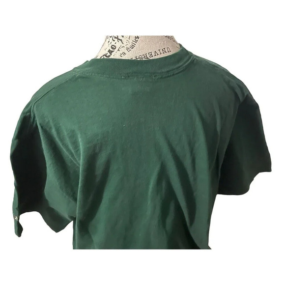 VTG Disney Winnie the Pooh Tigger Piglet Holiday Graphic T-Shirt Green Sz Large - Picture 6 of 14